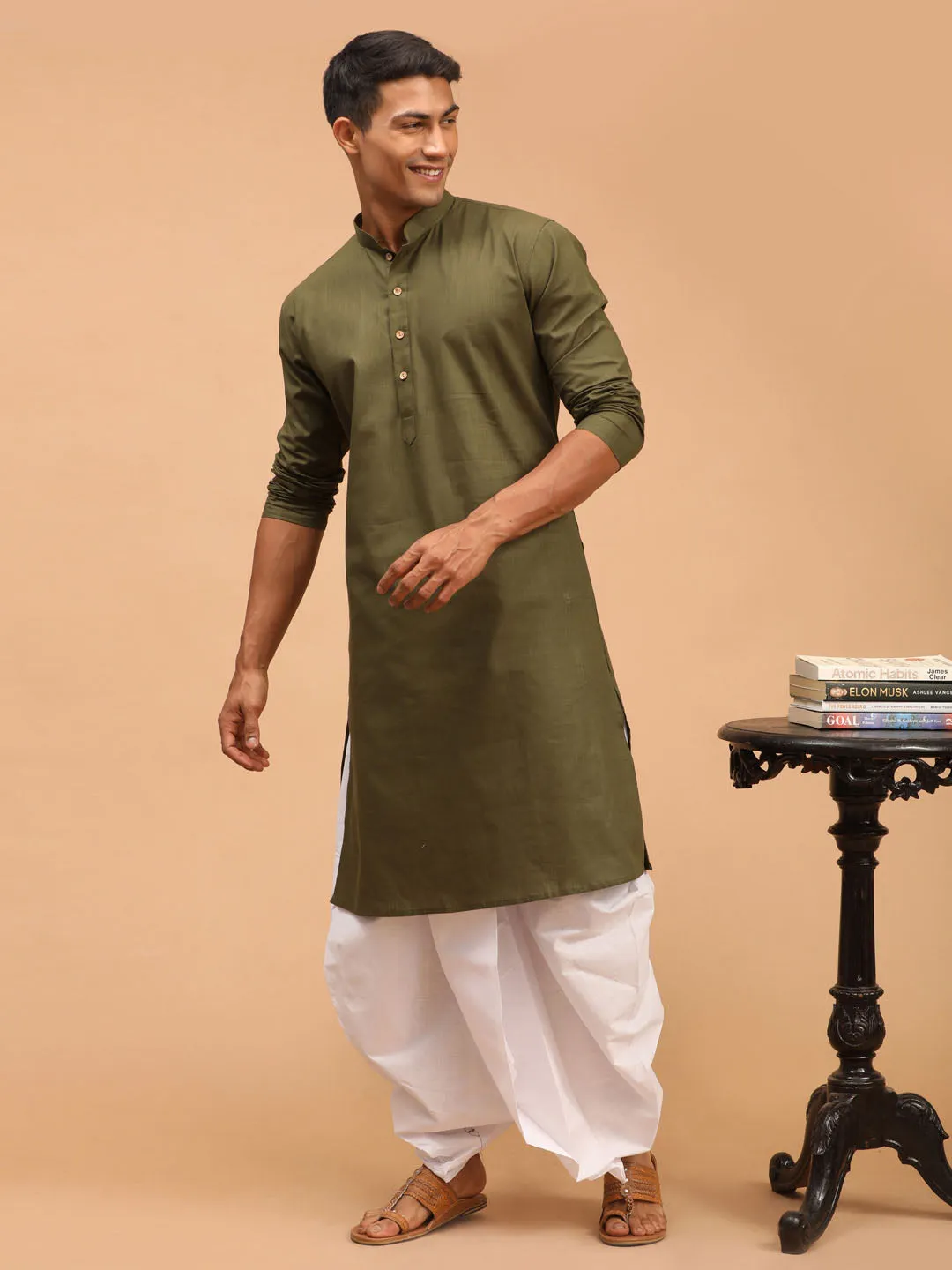 VASTRAMAY Mehdi Green Kurta & White Dhoti